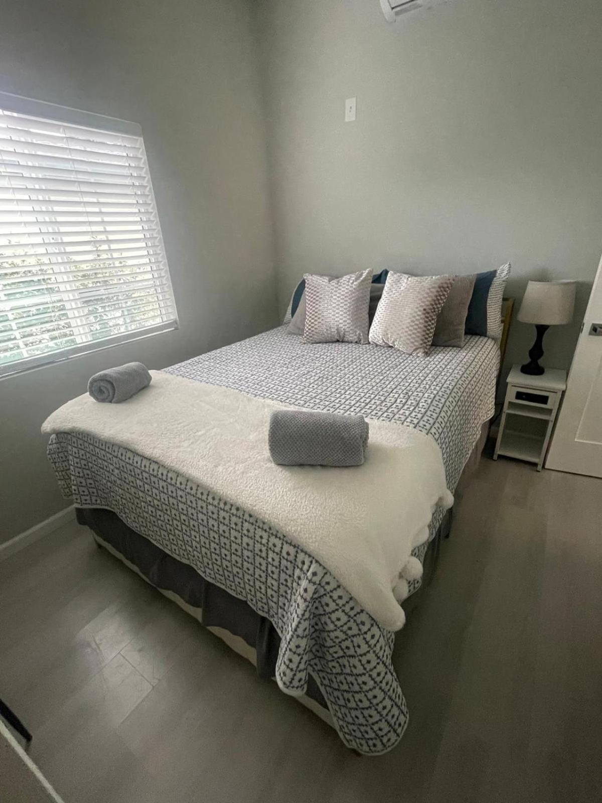 Van Nuys Luxury, Near To Universal Studios, And Hollywood Лос-Анджелес Экстерьер фото