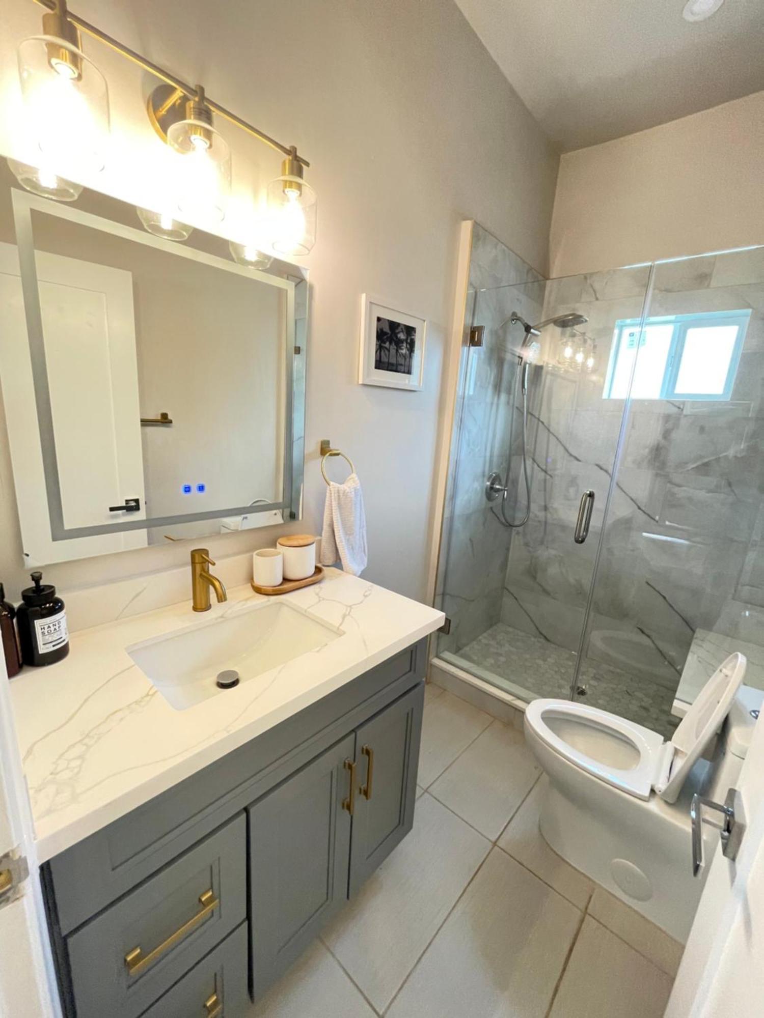 Van Nuys Luxury, Near To Universal Studios, And Hollywood Лос-Анджелес Экстерьер фото